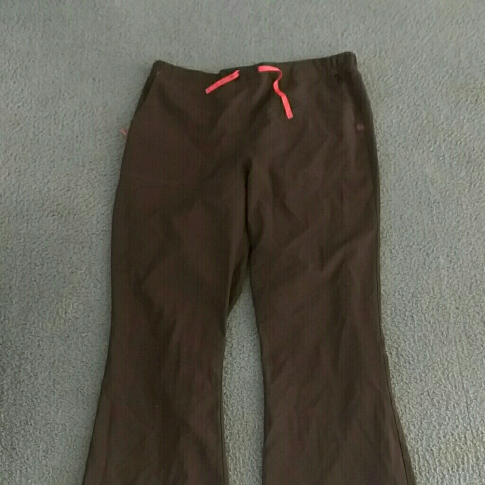 Carhartt scrub bottoms!!